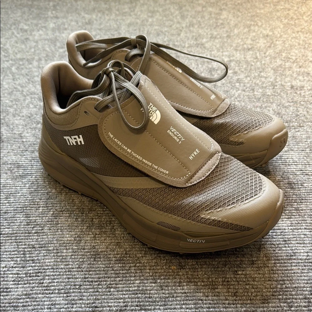 THE NORTH FACE x HYKE Vectiv Enduris III unisex 9 (men’s 8, women’s 9.5)